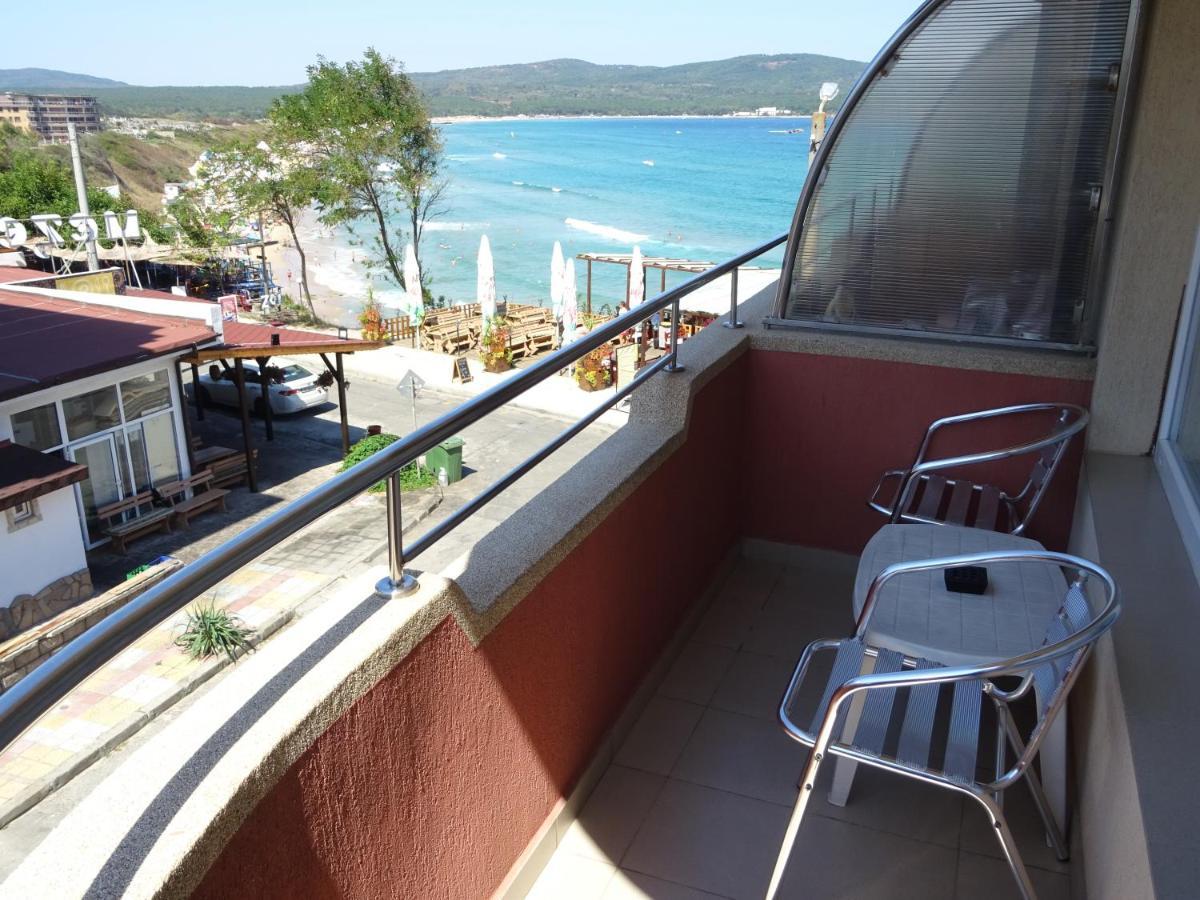 Dobrevi Guest House Primorsko Exterior photo