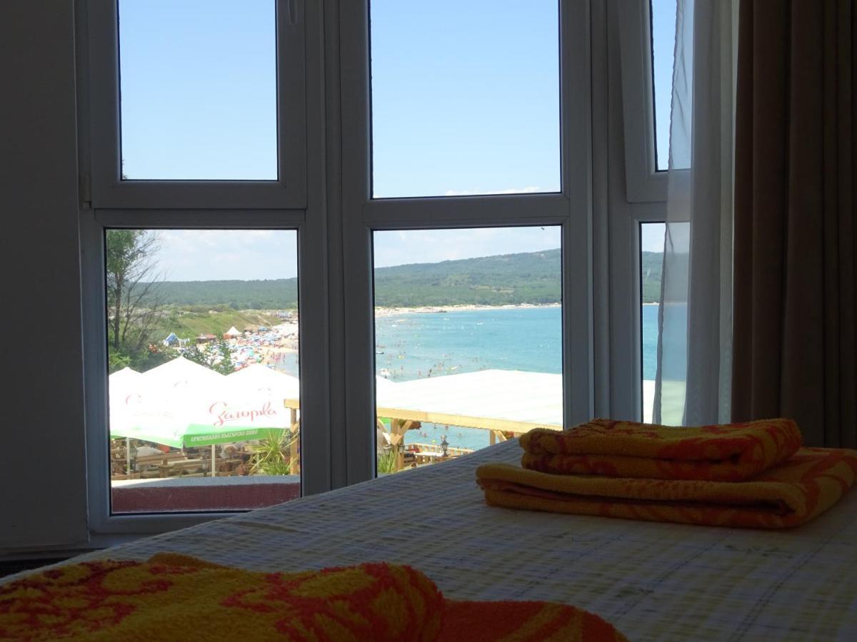 Dobrevi Guest House Primorsko Exterior photo